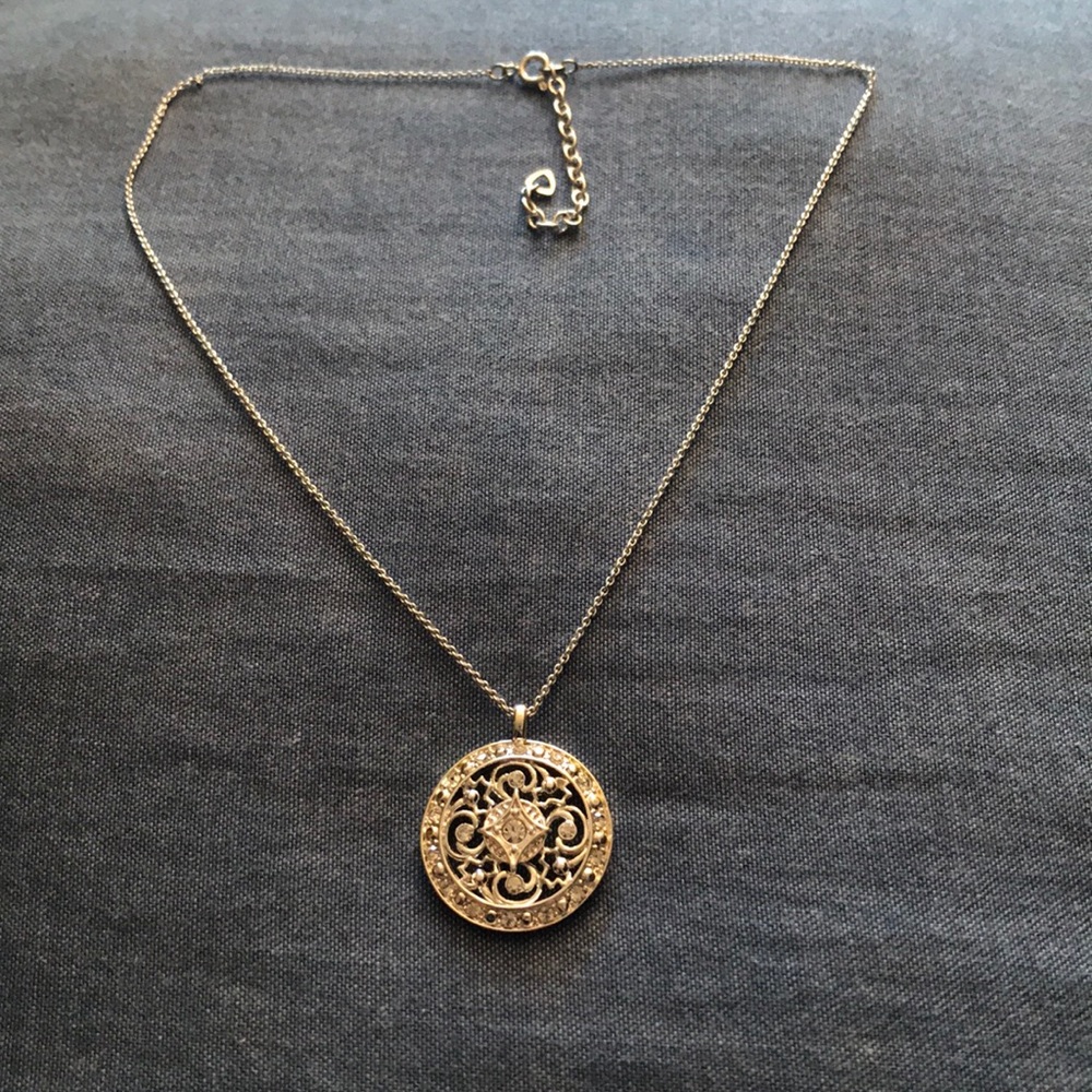 Silver necklace with pendant